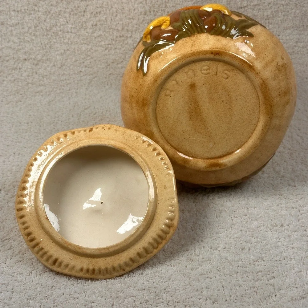 Vintage 1981 Arnels‎ Orange White Ceramic Mushroom Cookie Canister 9.5